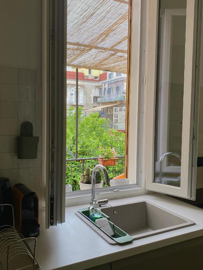 Apartamento La Terrazza Al Museo Nápoles Exterior foto